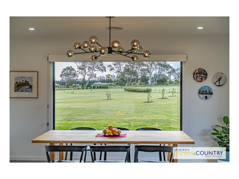 6 Lilley Lane, Armidale NSW 2350