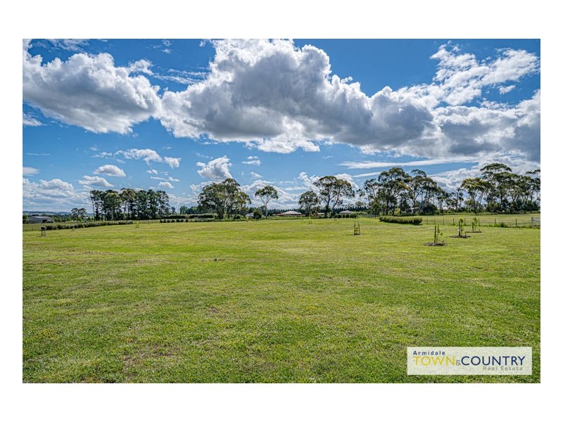 6 Lilley Lane, Armidale NSW 2350