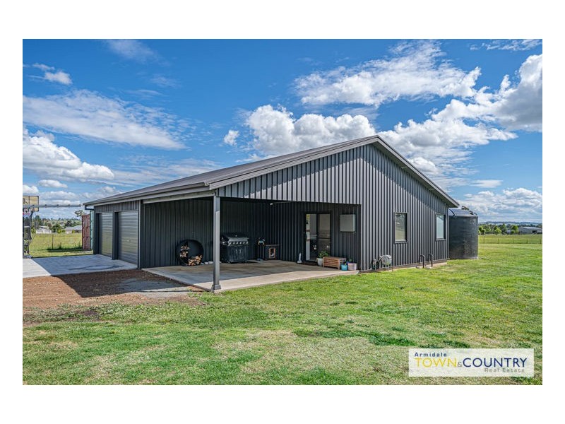 6 Lilley Lane, Armidale NSW 2350