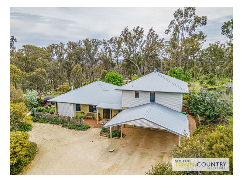47 Balgownie Drive, Armidale NSW 2350