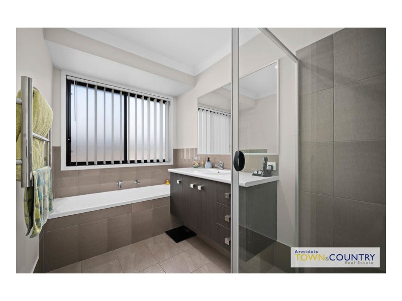 14 Spearmount Drive, Armidale NSW 2350