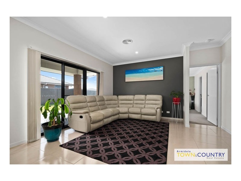 14 Spearmount Drive, Armidale NSW 2350