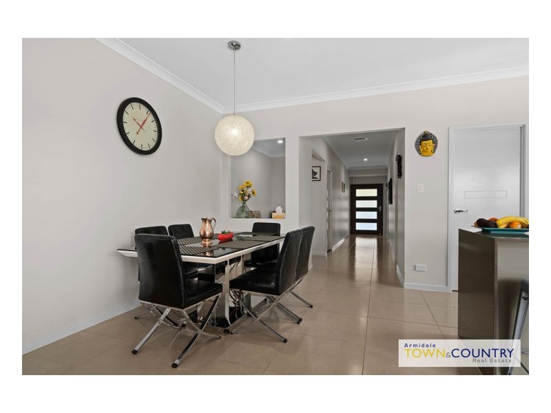 14 Spearmount Drive, Armidale NSW 2350