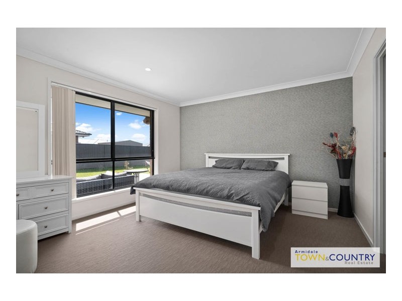 14 Spearmount Drive, Armidale NSW 2350