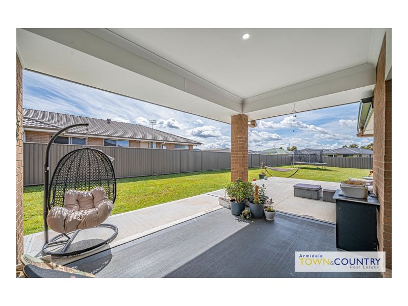 14 Spearmount Drive, Armidale NSW 2350