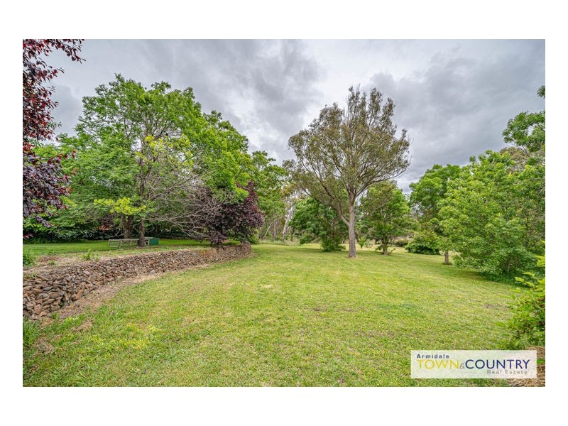 169 Kalinda Road, Armidale NSW 2350