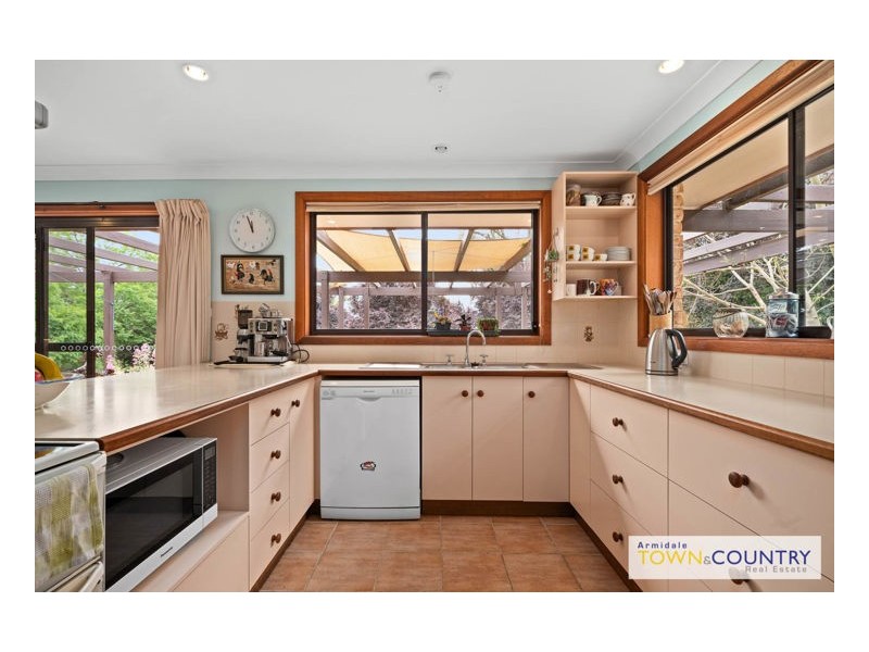 169 Kalinda Road, Armidale NSW 2350