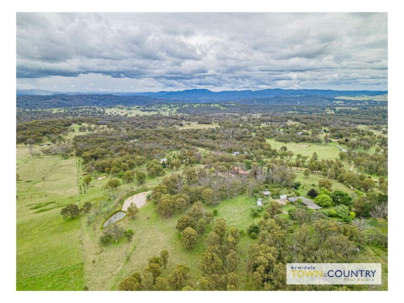 169 Kalinda Road, Armidale NSW 2350