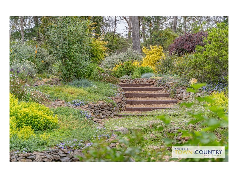 169 Kalinda Road, Armidale NSW 2350