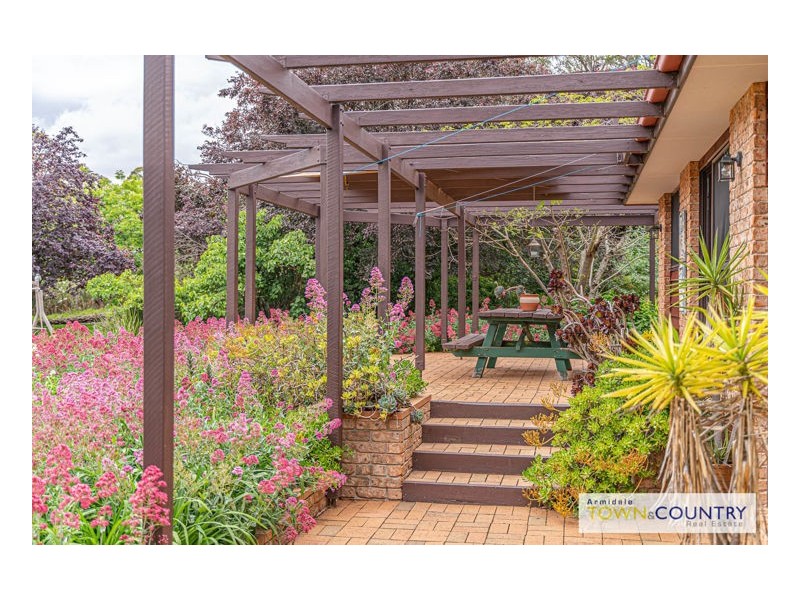 169 Kalinda Road, Armidale NSW 2350