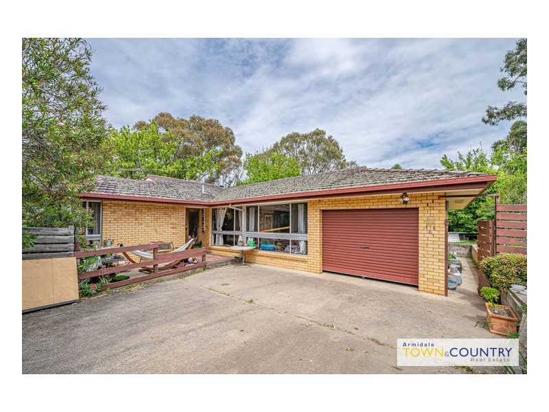 20 Glass Street, Armidale NSW 2350