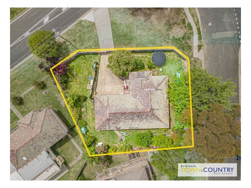 20 Glass Street, Armidale NSW 2350