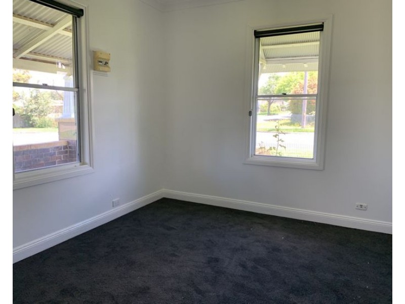 15 Crescent Street, Armidale NSW 2350