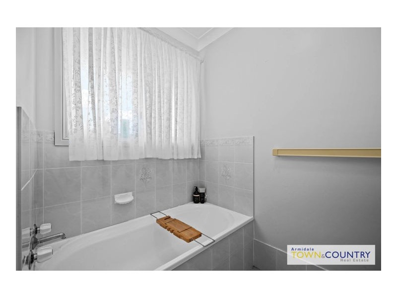 28 Northey Drive, Armidale NSW 2350