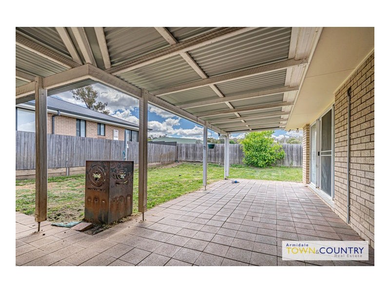 28 Northey Drive, Armidale NSW 2350