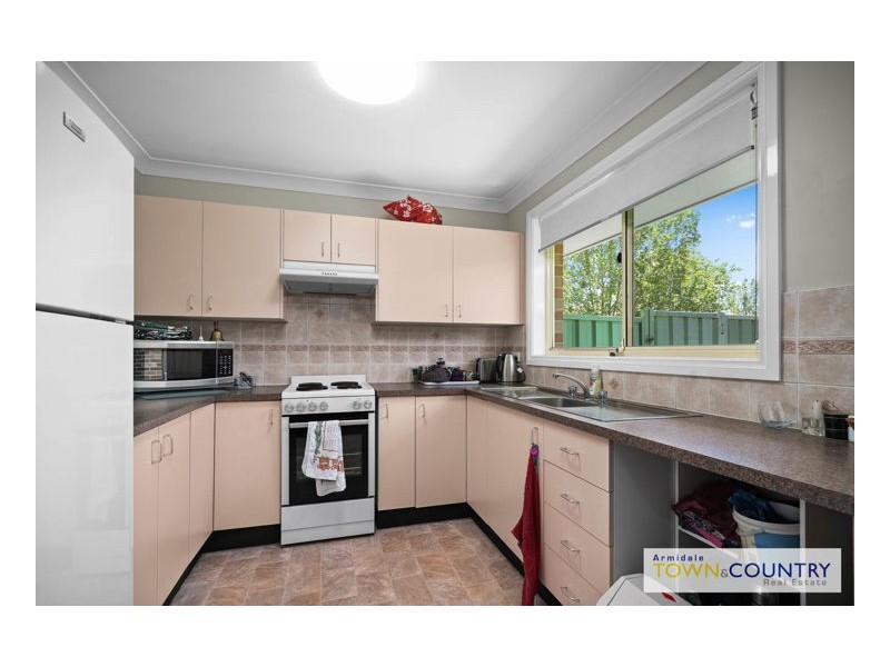 17 Grills Place, Armidale NSW 2350