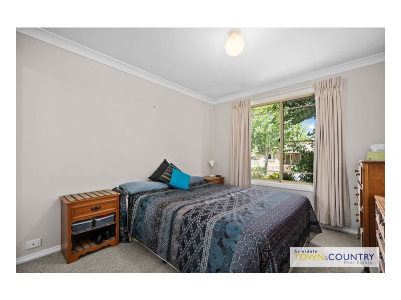 17 Grills Place, Armidale NSW 2350