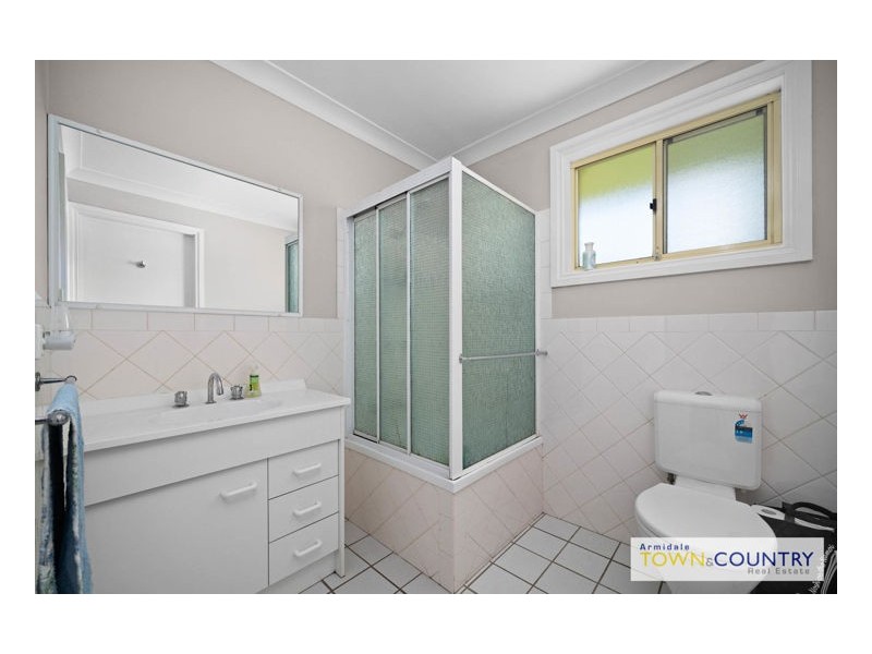 17 Grills Place, Armidale NSW 2350