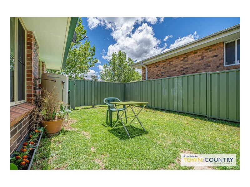 17 Grills Place, Armidale NSW 2350