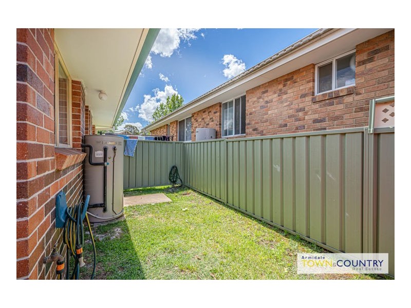 17 Grills Place, Armidale NSW 2350