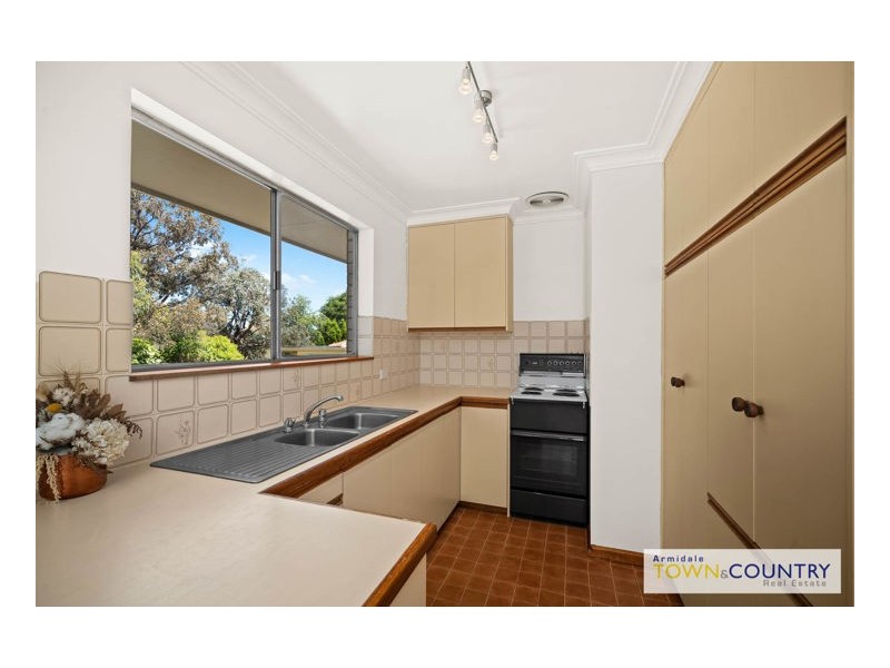 31 Chestnut Avenue, Armidale NSW 2350