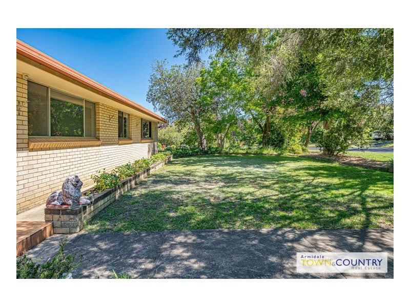 31 Chestnut Avenue, Armidale NSW 2350