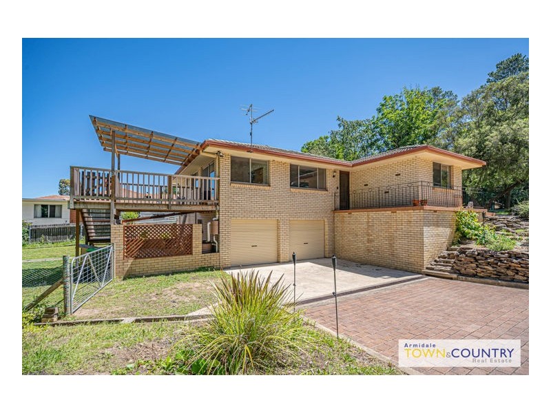 31 Chestnut Avenue, Armidale NSW 2350
