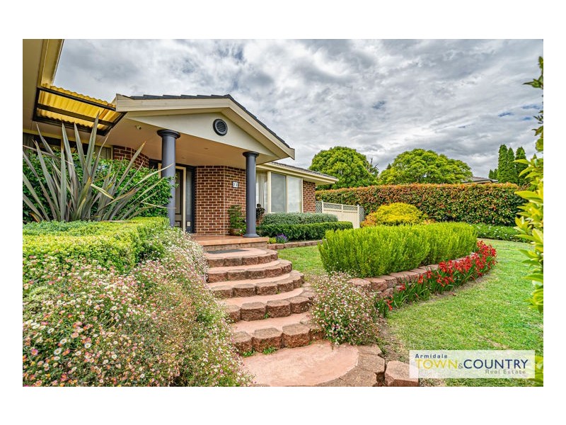23 Norris Drive, Armidale NSW 2350