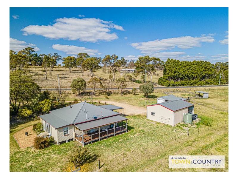 36 Dangarsleigh Road, Armidale NSW 2350