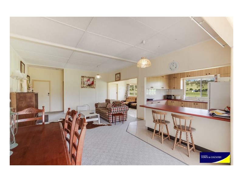 36 Dangarsleigh Road, Armidale NSW 2350