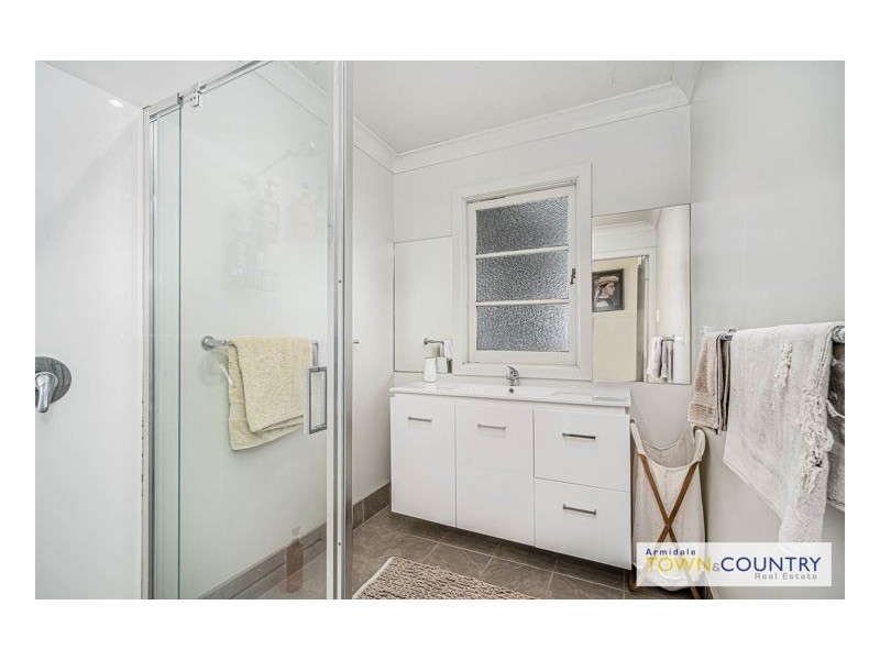 36 Dangarsleigh Road, Armidale NSW 2350