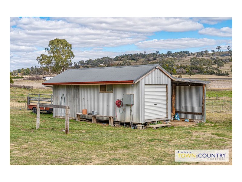 36 Dangarsleigh Road, Armidale NSW 2350