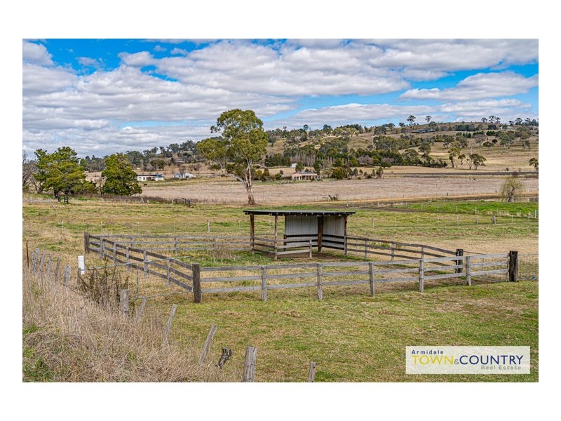 36 Dangarsleigh Road, Armidale NSW 2350