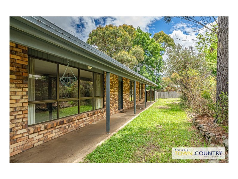 30 Verna Close, Armidale NSW 2350