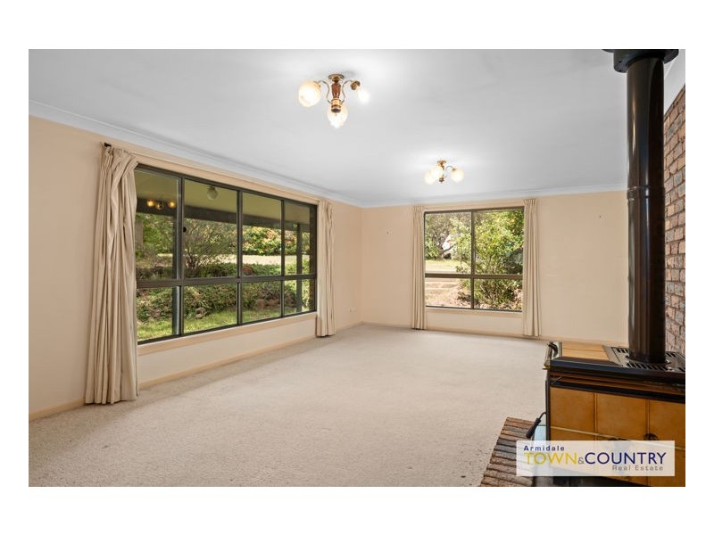 30 Verna Close, Armidale NSW 2350