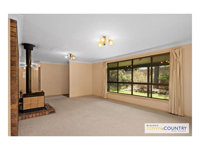 30 Verna Close, Armidale NSW 2350