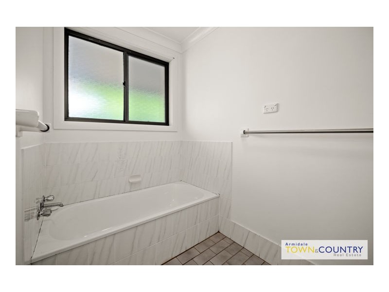 30 Verna Close, Armidale NSW 2350