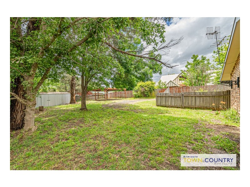 30 Verna Close, Armidale NSW 2350