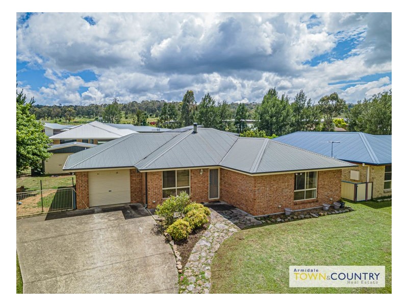 17 Aldred Avenue, Armidale NSW 2350
