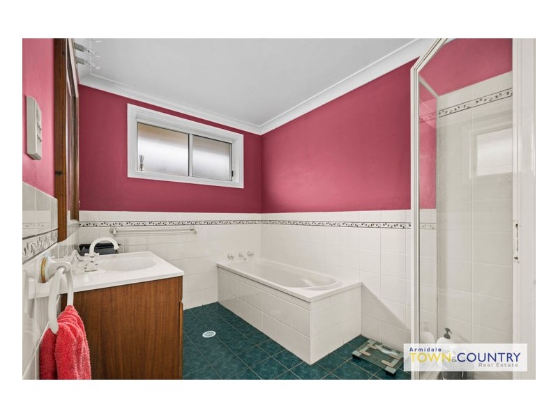 17 Aldred Avenue, Armidale NSW 2350