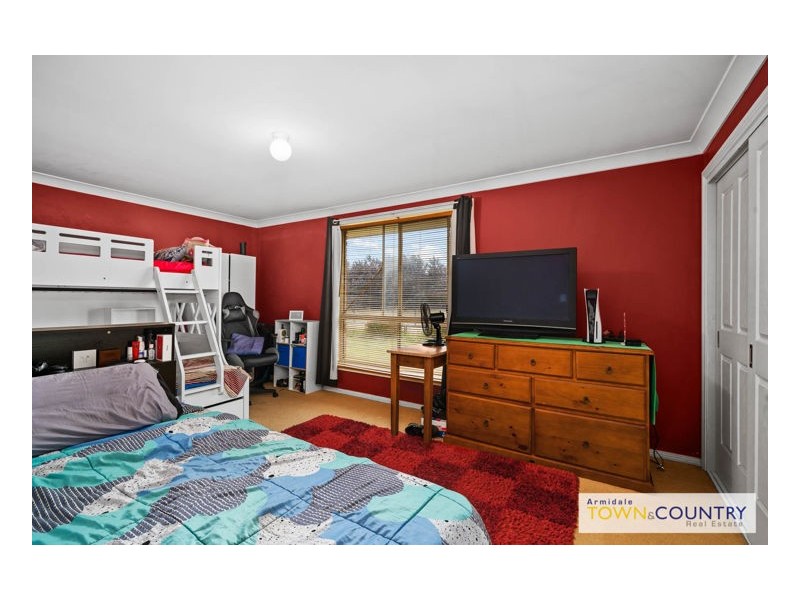 17 Aldred Avenue, Armidale NSW 2350