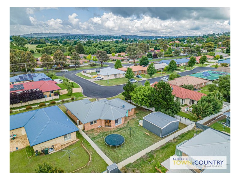 17 Aldred Avenue, Armidale NSW 2350