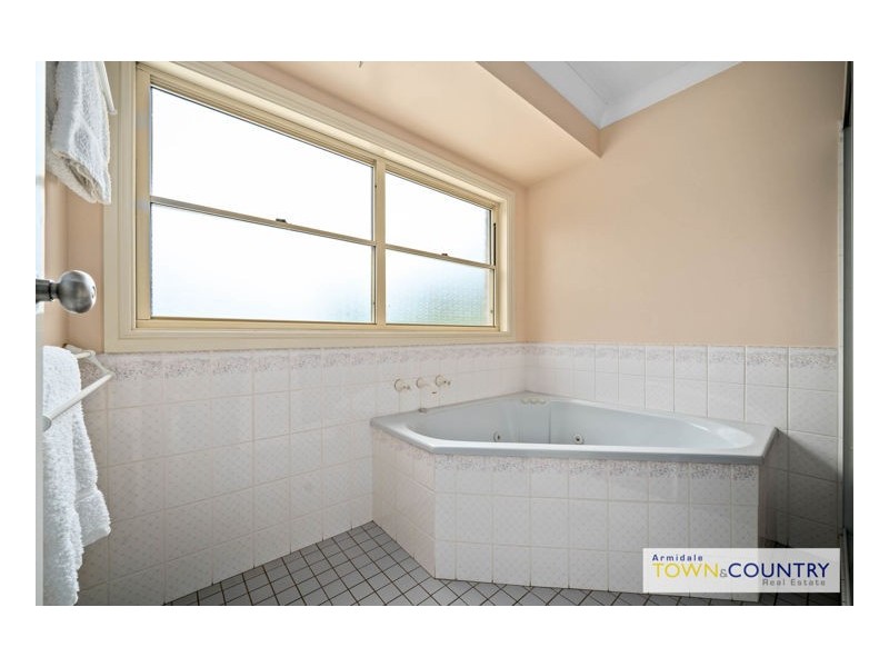 28 Westview Road, Armidale NSW 2350