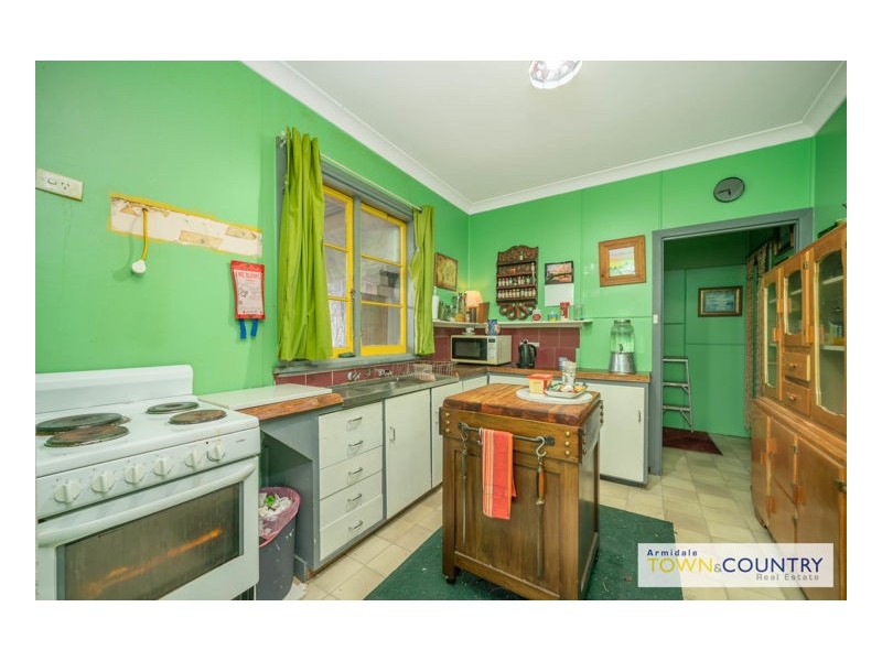 26 Drew Street, Armidale NSW 2350