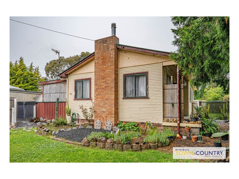 26 Drew Street, Armidale NSW 2350
