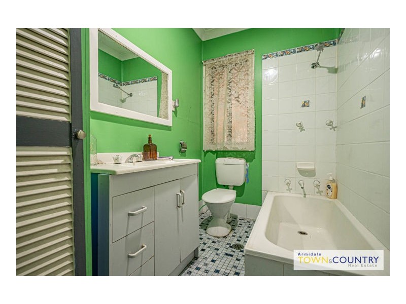26 Drew Street, Armidale NSW 2350