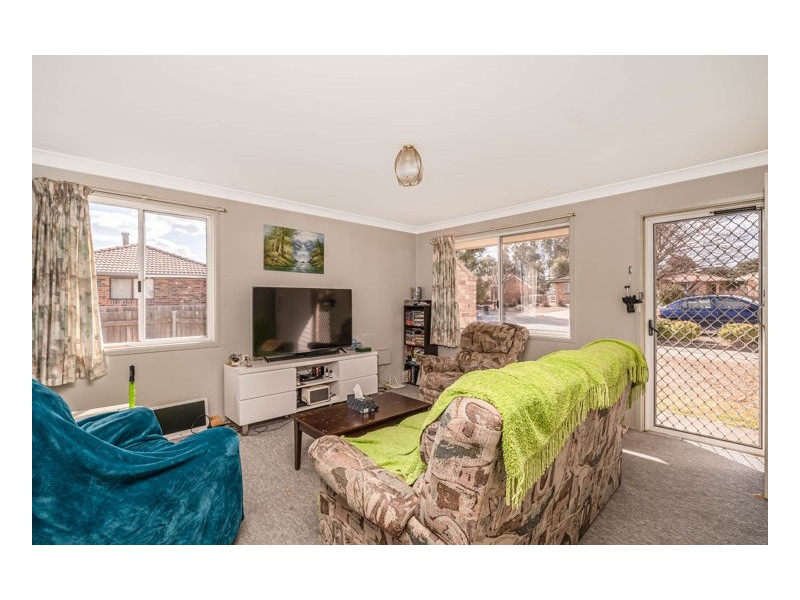 8 Centennial Close, Armidale NSW 2350