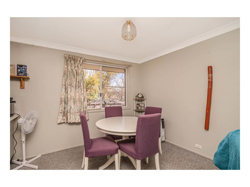 8 Centennial Close, Armidale NSW 2350