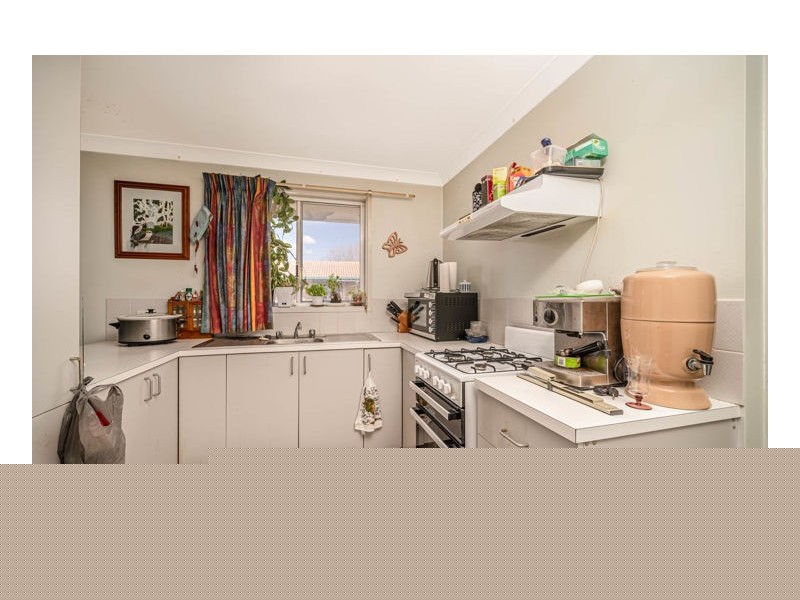 8 Centennial Close, Armidale NSW 2350