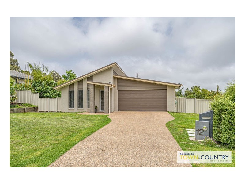 12 Grandview Crescent, Armidale NSW 2350